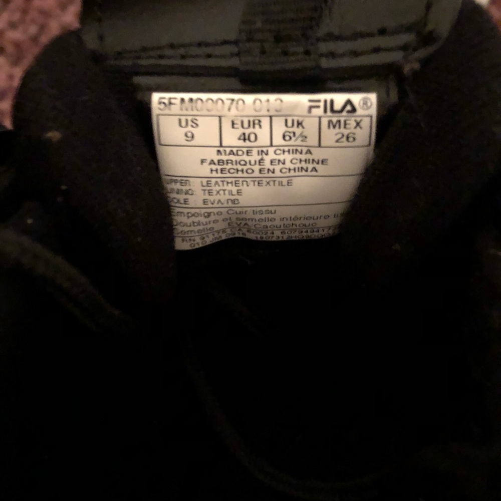 FiLA Disruptor 2 Premium Velour Black Sz 9 - Picture 7 of 7